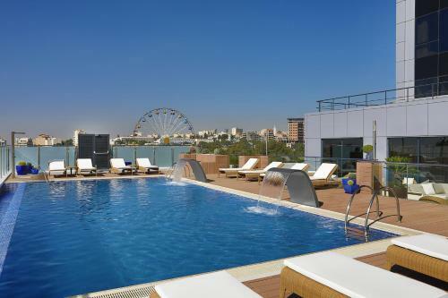 Park Mall Hotel & Conference Center