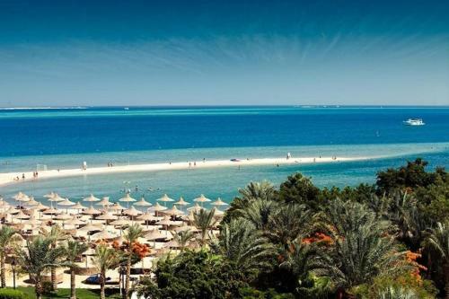 Hotel Siva Grand Beach