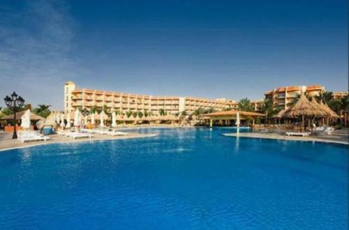Hotel Siva Grand Beach