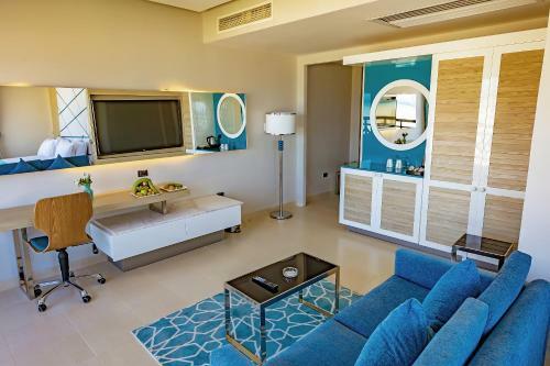 Gravity Hotel & Aqua Park Sahl Hasheesh
