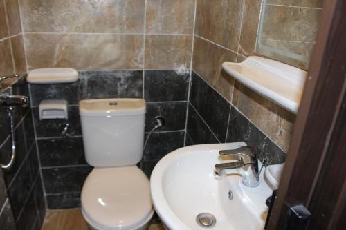 Bed & Breakfast Magic Golden Pyramids Inn