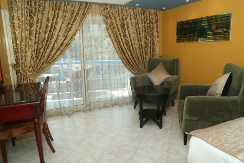 Grand Nile Royal Hotel At Nile Plaza