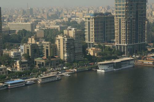 Helnen Nile Roda Hotel