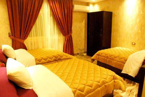 Pyramids Planet Hotel
