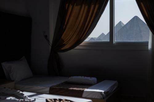 Albergue Gardenia Pyramids View Inn