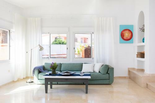 Luxury Villa Ajabo With Heated Pool