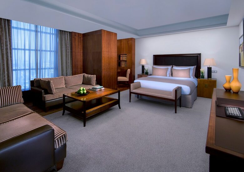 La Cigale Hotel