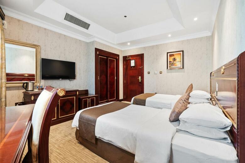 Chairmen Hotel