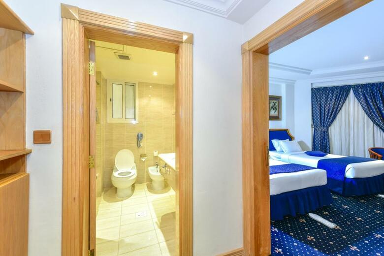 Grand Qatar Palace Hotel