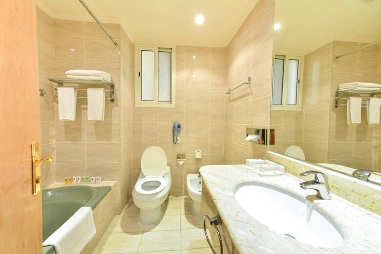 Grand Qatar Palace Hotel