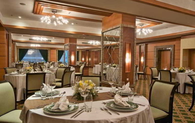 Hotel Retaj Royale