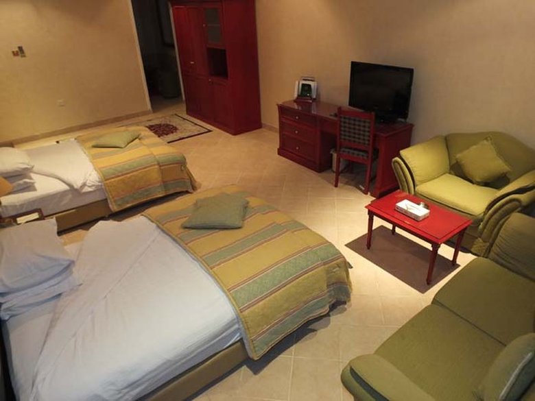 Al Bustan Hotel