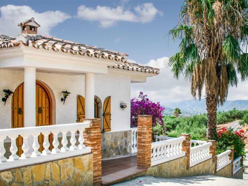 Charming Apartment In Alcaucin With Garden