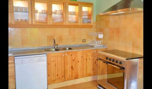 Villa In L' Albiol Sleeps 14 With Pool