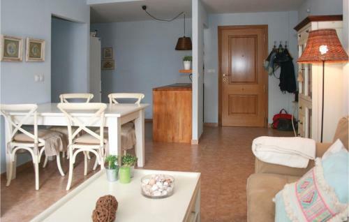 Three-bedroom Apartment In Alcossebre