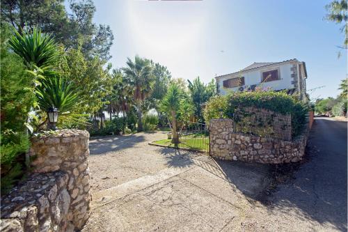 Es Barcares Villa Sleeps 10 Pool Air Con Wifi
