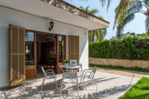 Yourhouse Casa Alc�dia Beach House