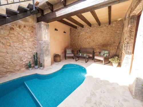Villa Ca's Mercader By Alquilair