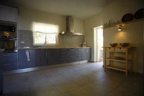 Altea Villa Sleeps 8 Pool Air Con Wifi