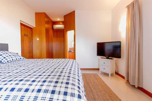 Luxury Modern Villa In La Sella 5-bed
