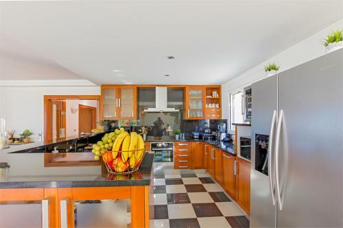 Luxury Modern Villa In La Sella 5-bed