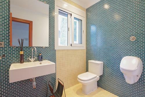 Luxury Modern Villa In La Sella 5-bed