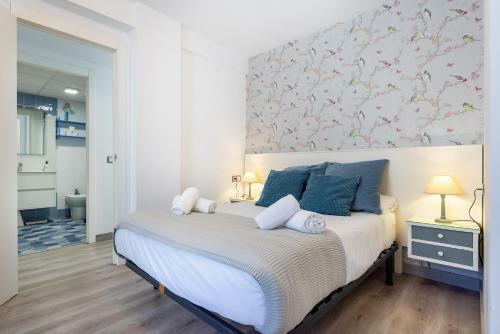 Sunny Apartment Descalzas