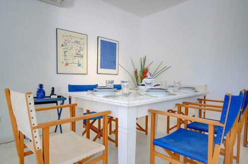 Ancla 1 House