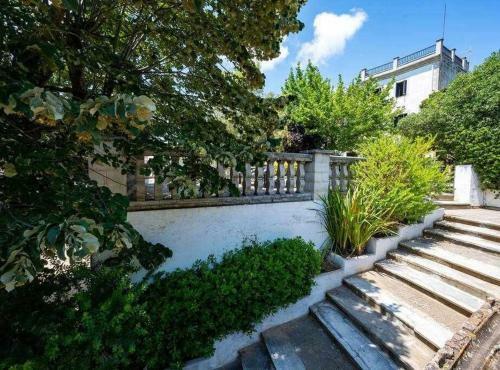 Villa Can Co