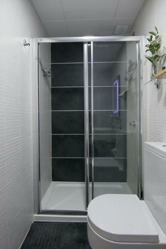 Luxury Apartment, Parking, Terrace, Pool.