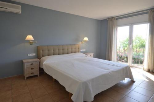 Begur Villa Sleeps 8 Pool Air Con Wifi