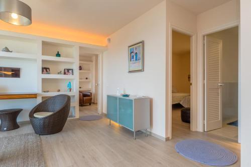 Begur Holiday Home Sleeps 5 With Pool