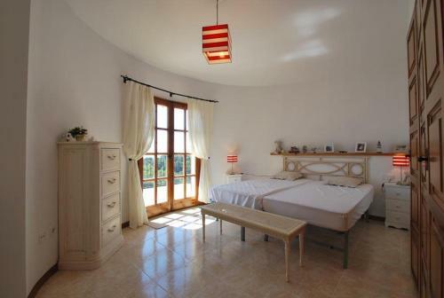 Begur Villa Sleeps 8 With Pool And Wifi