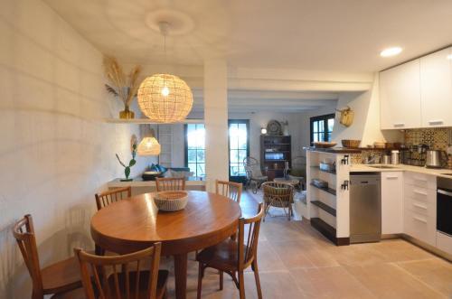 Apartment In Begur Sleeps 6