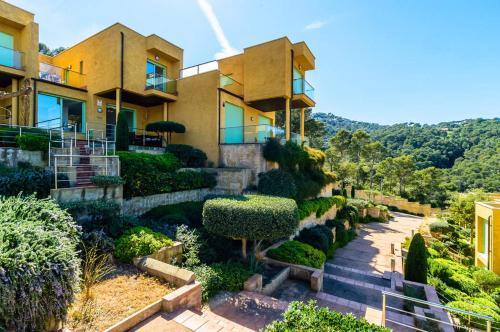 Begur Villa Sleeps 6 Pool
