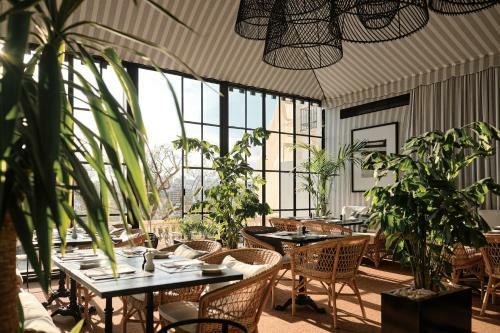 Hostal Torel Palace