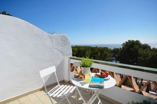Begur Apartment Sleeps 6 With Pool And Wifi