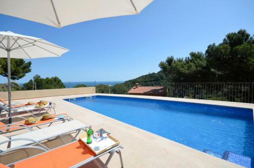 Begur Villa Sleeps 10 With Pool And Wifi