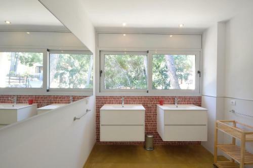 Begur Villa Sleeps 10 With Pool And Wifi