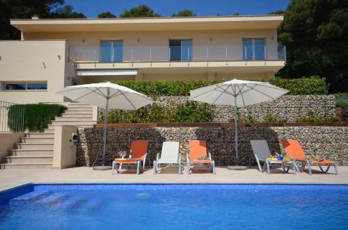 Begur Villa Sleeps 10 With Pool And Wifi