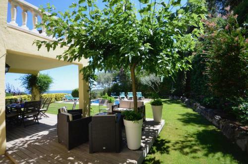 Begur Villa Sleeps 10 With Pool Air Con And Wifi