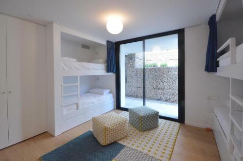 Begur Villa Sleeps 14 With Pool Air Con And Wifi