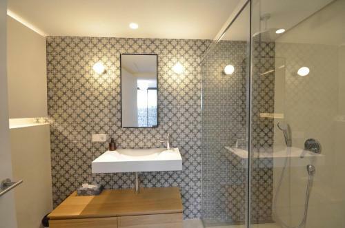 Begur Villa Sleeps 14 With Pool Air Con And Wifi