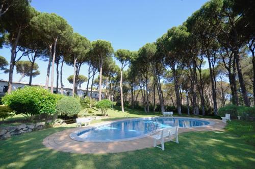 Mas Pinell Holiday Home Sleeps 6