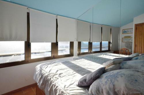 Apartment In Begur Sleeps 3 5