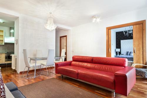 Apartamento Uma Suites Ronda Universitat 35