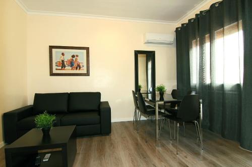Classbedroom Gaud� Apartments