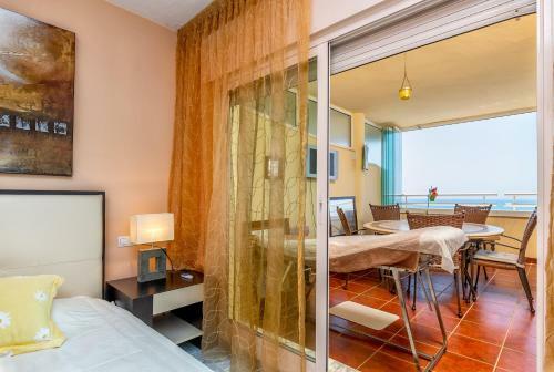 Costa Quebrada Beachfront Apartment