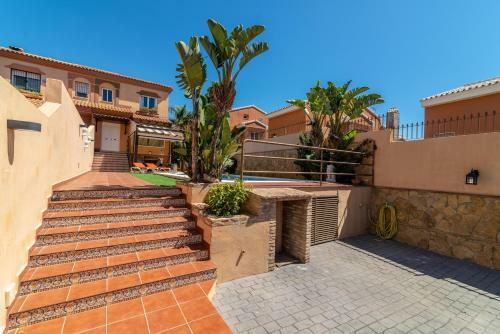 N&a Private Pool Bbq Jacuzzi 3bdr Villa