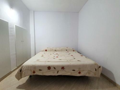 Alluring Holiday Home In Benalm�dena With Swimming Pool